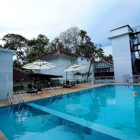 Alappuzha Bamboo Lagoon Backwater Front Resort מראה חיצוני תמונה