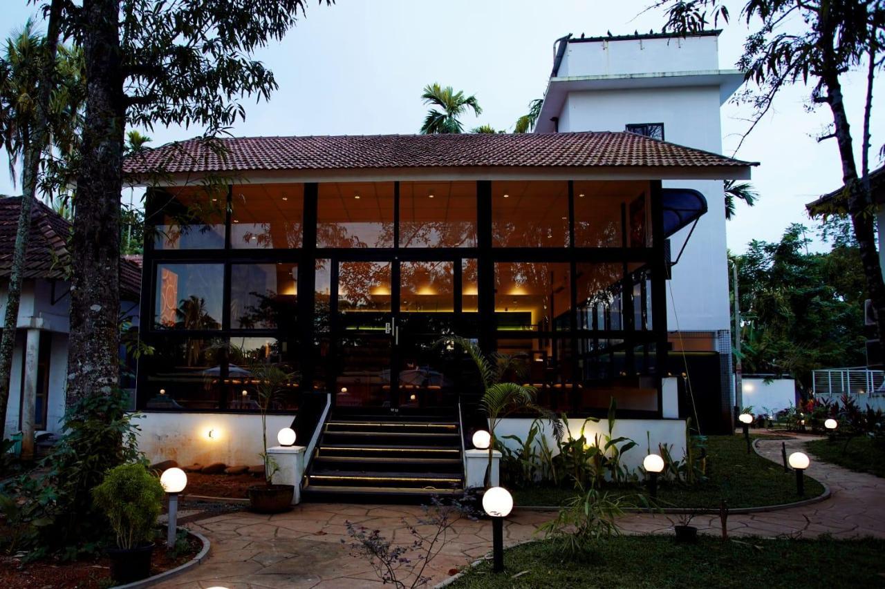 Alappuzha Bamboo Lagoon Backwater Front Resort מראה חיצוני תמונה