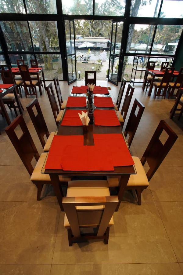 Alappuzha Bamboo Lagoon Backwater Front Resort מראה חיצוני תמונה