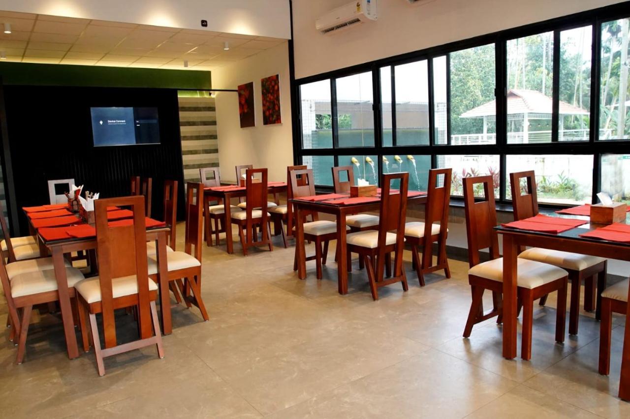 Alappuzha Bamboo Lagoon Backwater Front Resort מראה חיצוני תמונה