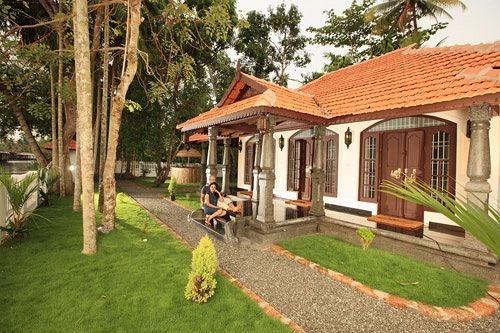 Alappuzha Bamboo Lagoon Backwater Front Resort מראה חיצוני תמונה